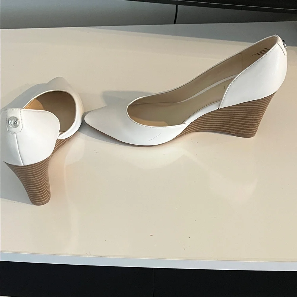 Nine West Women's White‎ Wedges